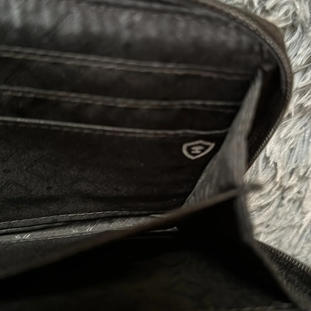 Vera Bradley Wallet - Picture 6 of 7